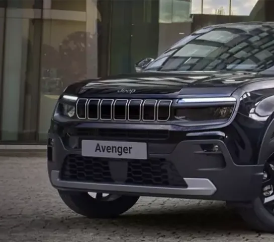 Jeep® Avenger Black Edition