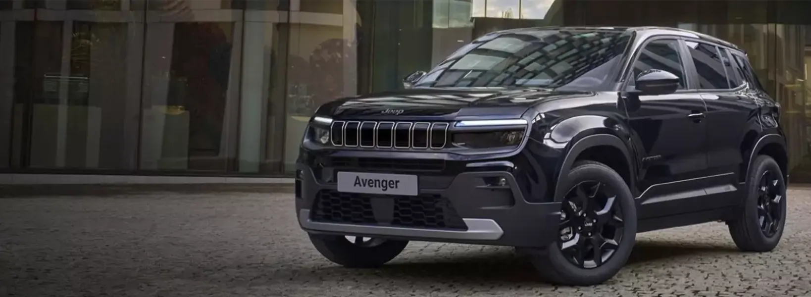 Jeep® Avenger Black Edition